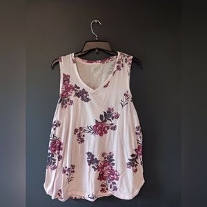 TIME AND TRU LARGE FLORAL WOMEN'S TOP